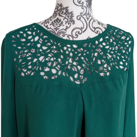 HD in Paris Anthropologie Dara Blouse Laser Cut Relaxed Fit Kelly Green Women 6 - Picture 5 of 13